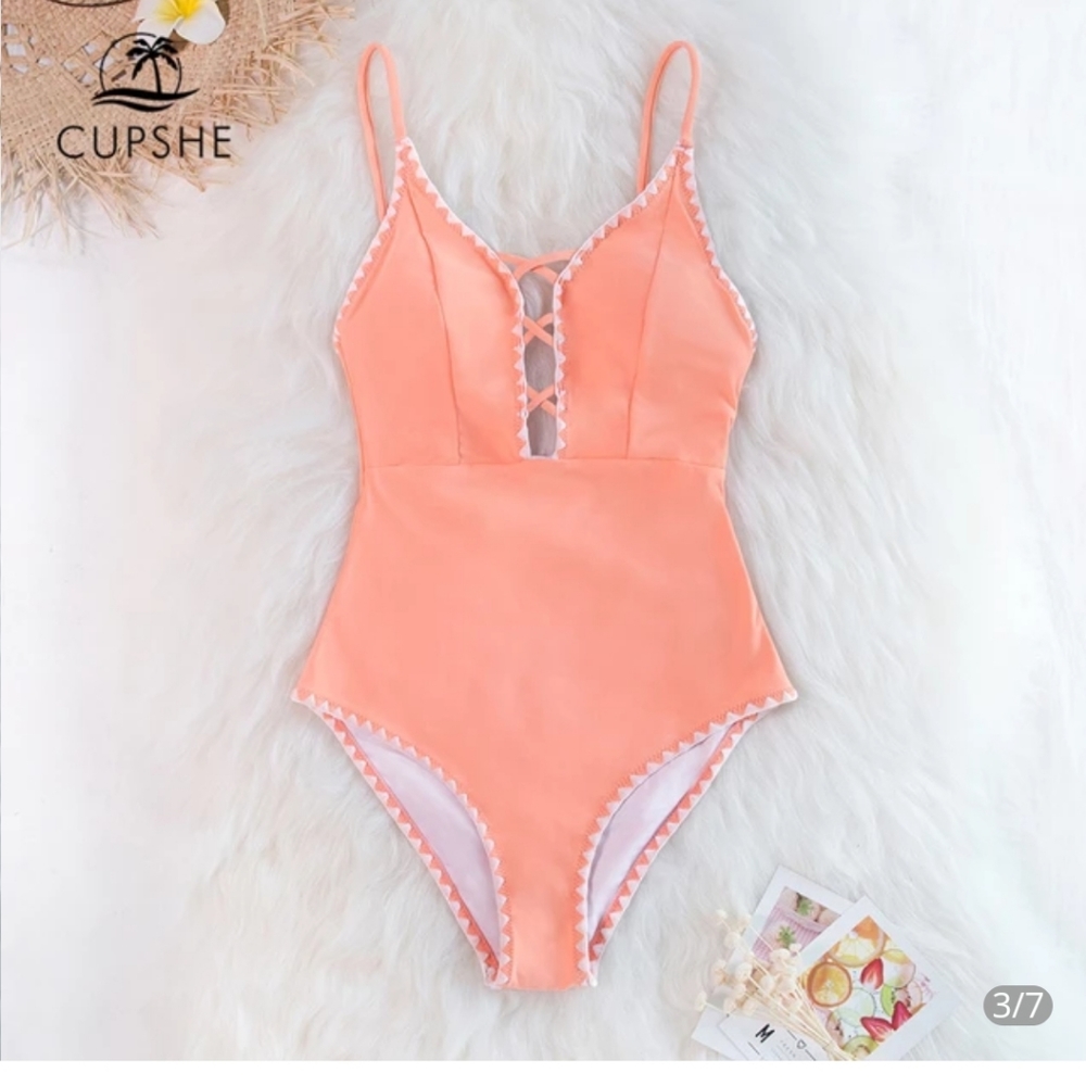 Cupshe coral one piece swimsuit🩱🏊‍♂️